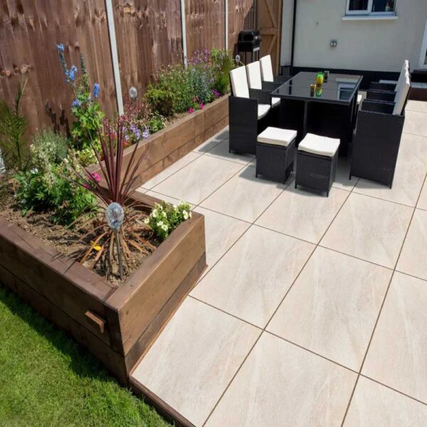 County Creama outdoor porcelain